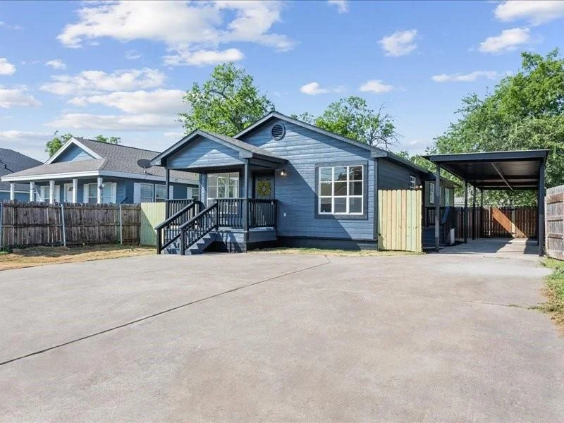 Unit for sale at 1901 S 16th Street, Waco, TX 76706