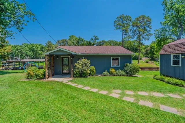 Unit for sale at 114 Baywood Boulevard, Mabank, TX 75156