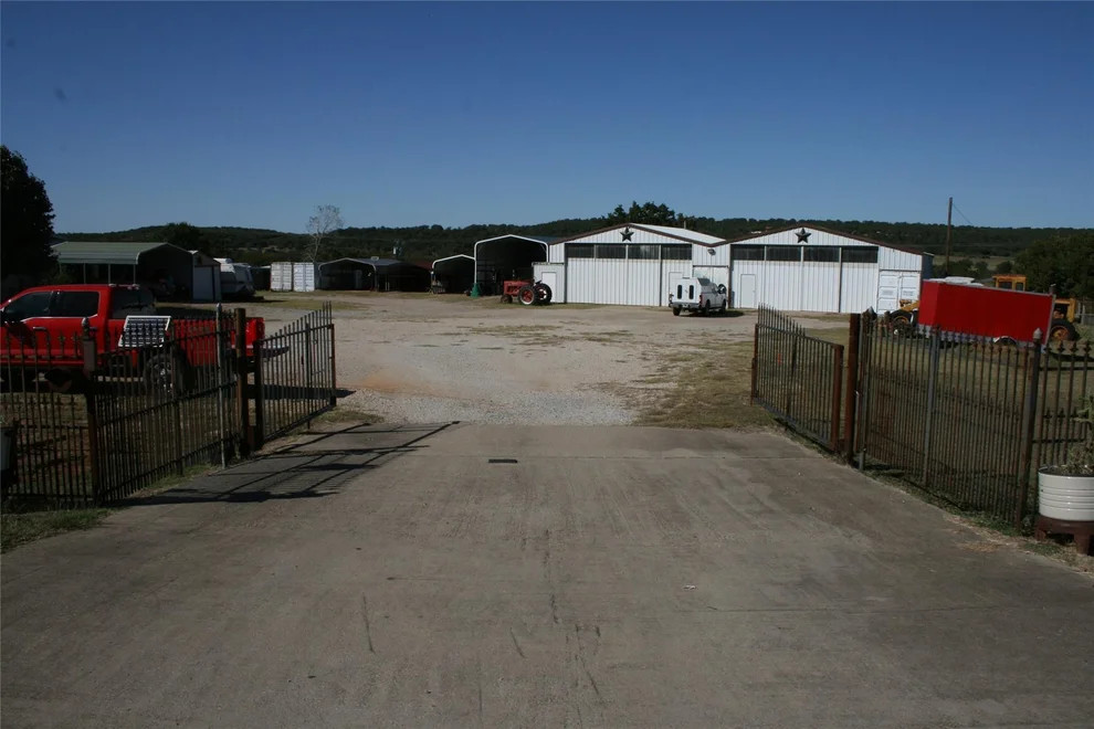 Unit for sale at 7966 W 180 Highway, Mineral Wells, TX 76067