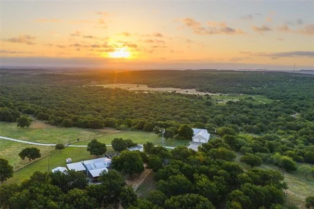 Unit for sale at 5908 Tx-16, Graham, TX 76450