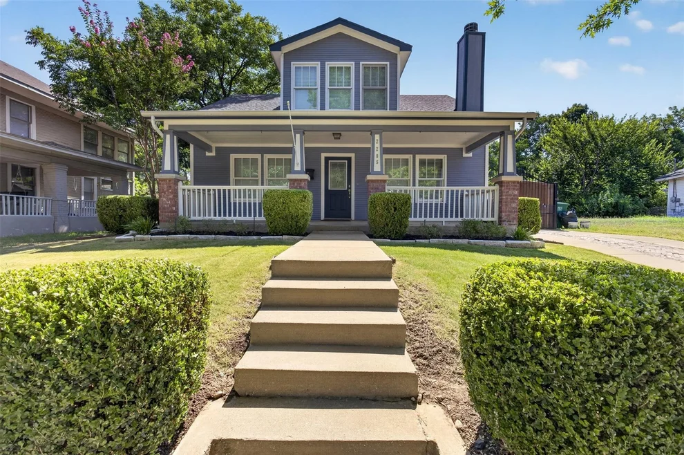 Unit for sale at 2205 College Avenue, Fort Worth, TX 76110