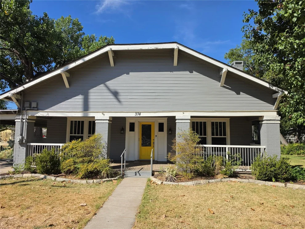 Unit for sale at 374 S Preston Street, Van Alstyne, TX 75495