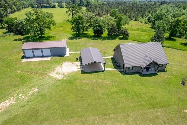 Unit for sale at 13043 W County Road 4182, Henderson, TX 75654