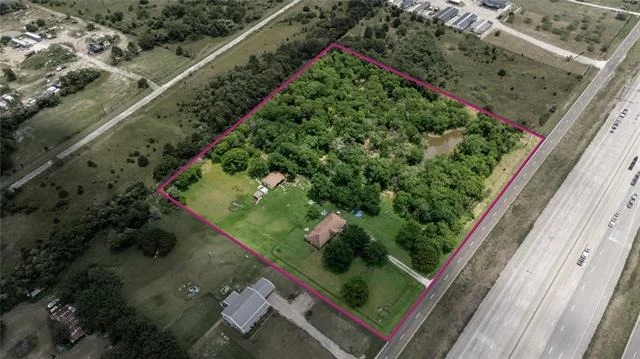 Unit for sale at 2909 SE McKinney Street, Rice, TX 75155