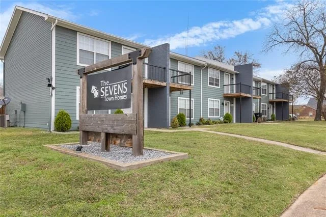 Unit for sale at 705 W Crawford Street, Denison, TX 75020
