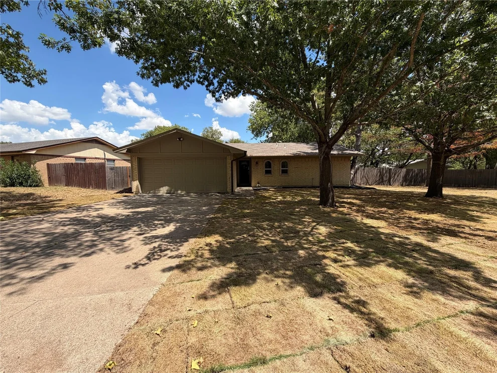 Unit for sale at 604 Todd Court, Burleson, TX 76028