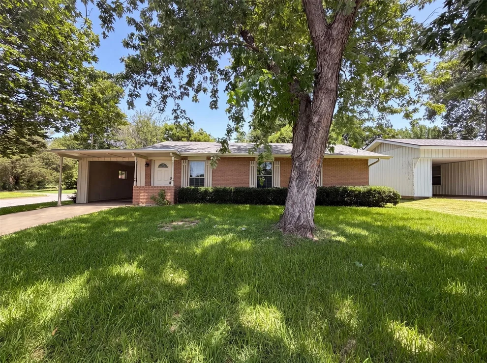 Unit for sale at 2549 Steven Drive, Denison, TX 75020