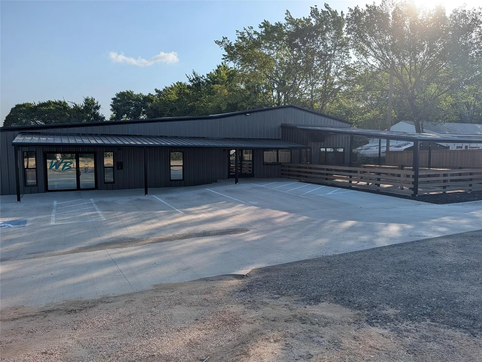 Unit for sale at 920 W Mason Street, Mabank, TX 75147
