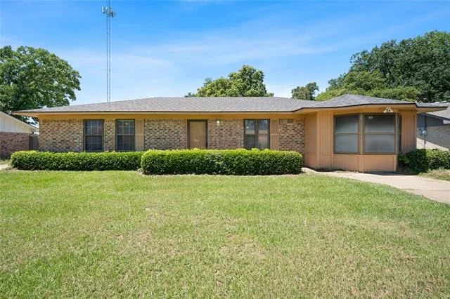 Unit for sale at 230 County Road 2302, Mineola, TX 75773