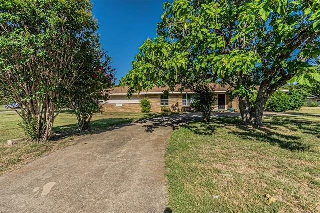 Photo of 3200 Grady Street, Fort Worth, TX 76119