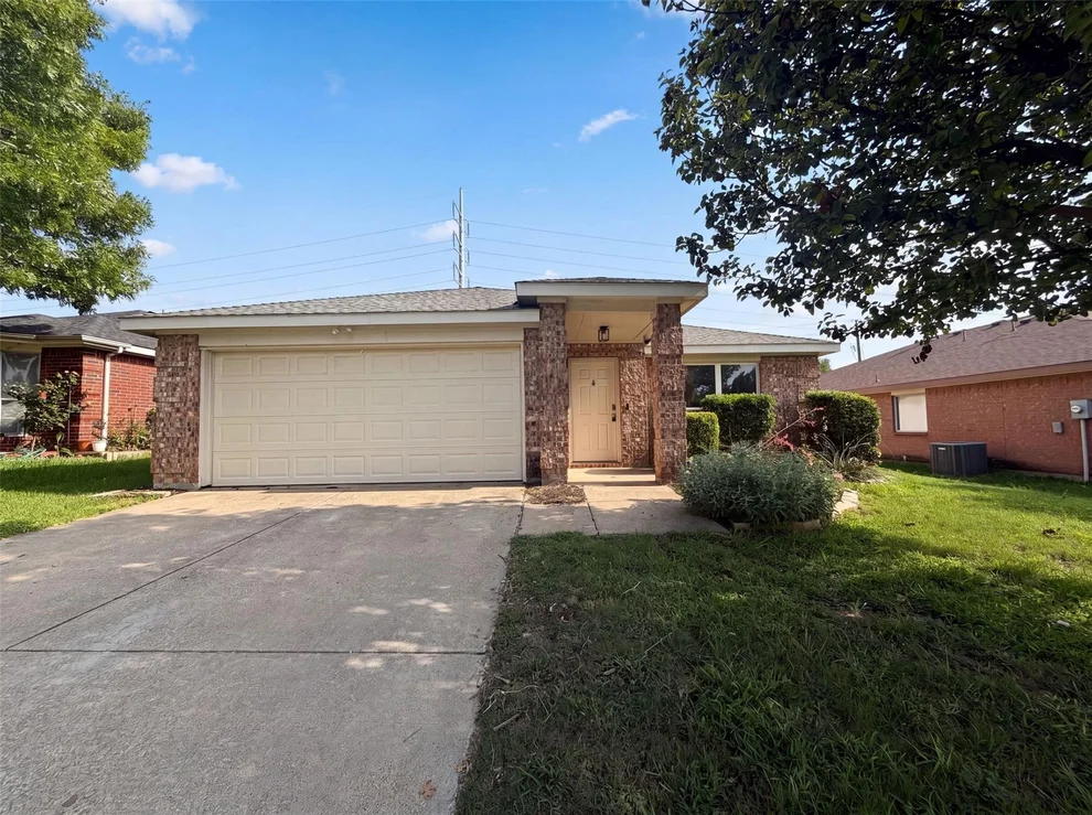 Unit for sale at 2324 Glenhaven Drive, McKinney, TX 75071