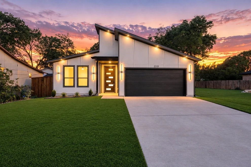 Unit for sale at 2319 Moffatt Avenue, Dallas, TX 75216
