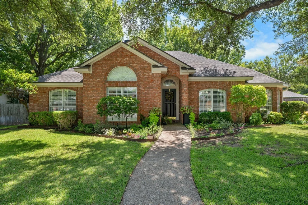 Unit for sale at 9604 Yellowstone Road, Waco, TX 76712