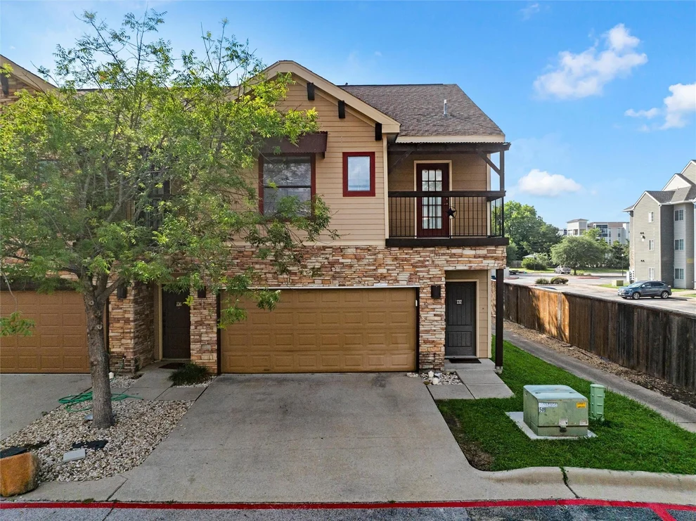 Unit for sale at 2410 S 2nd Street, Waco, TX 76706