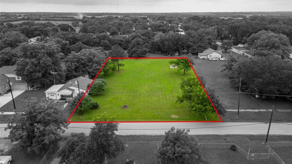 Unit for sale at 606 Main Street, Greenville, TX 75401