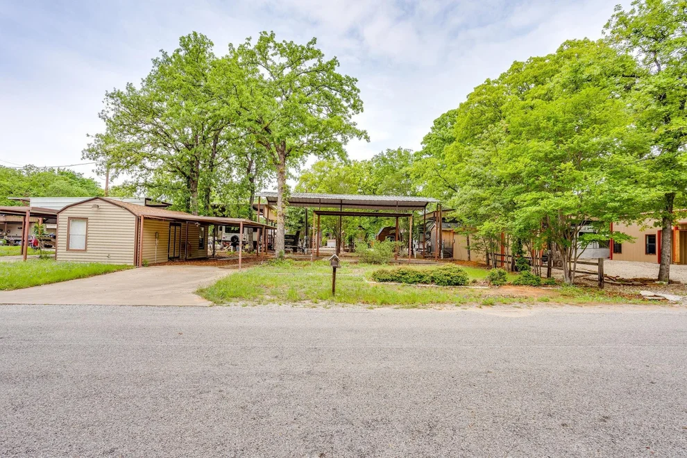 Unit for sale at 5704 Campfire Lane, Granbury, TX 76049
