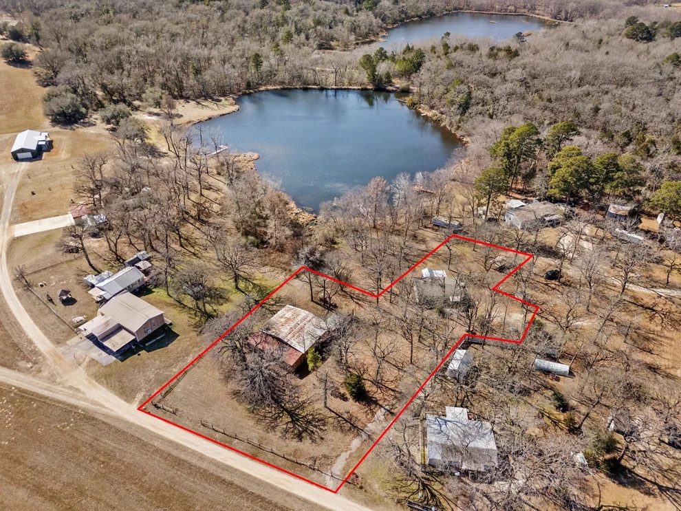 Unit for sale at 23425 FM 1995, Lindale, TX 75771