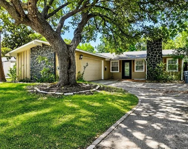 Unit for sale at 3250 Saint Croix Drive, Dallas, TX 75229