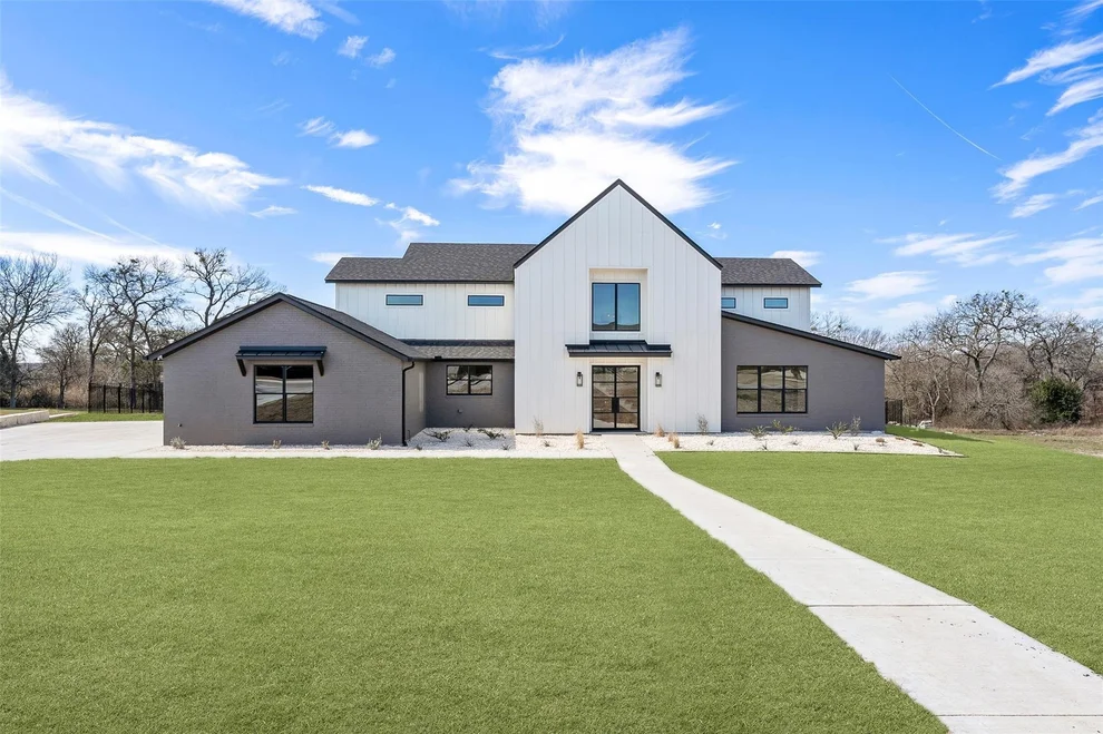 Unit for sale at 238 Glenview Circle, Belton, TX 76513
