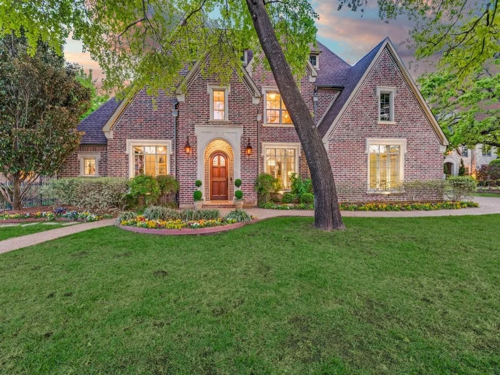 Unit for sale at 701 Regency Court, Denton, TX 76210