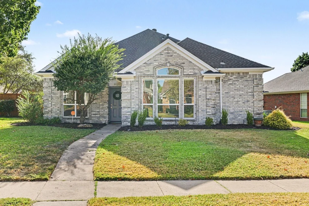 Unit for sale at 9925 Bordeaux Avenue, Frisco, TX 75035