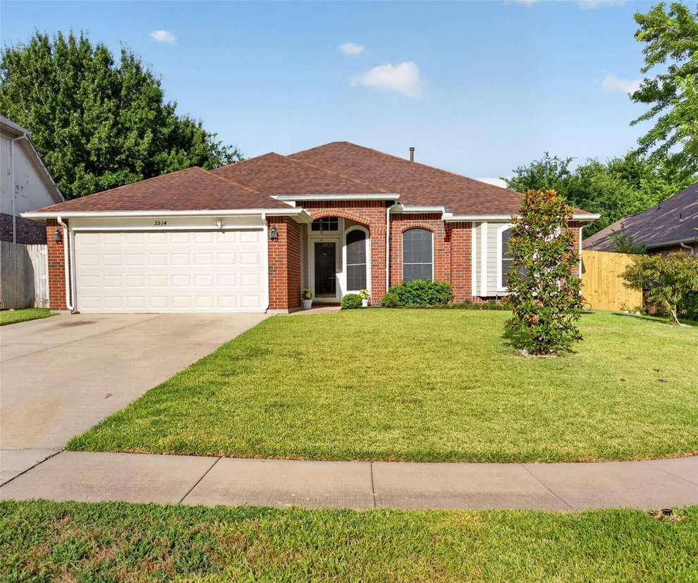 Unit for sale at 3514 Daisy Lane, Grand Prairie, TX 75052