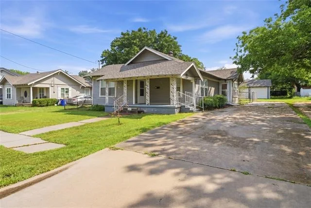 Unit for sale at 609 E Elm Street, Hillsboro, TX 76645