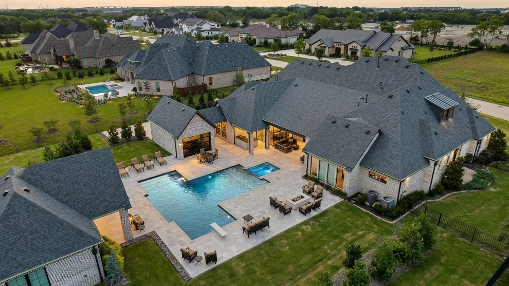 Unit for sale at 660 Louise Drive, Fairview, TX 75069