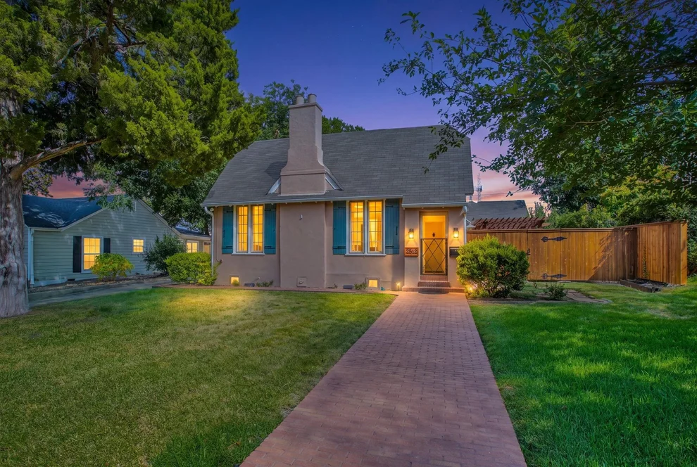 Unit for sale at 2512 Austin Avenue, Waco, TX 76710