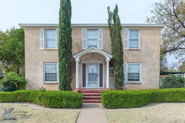 Unit for sale at 341 N 3rd Avenue, Munday, TX 76371