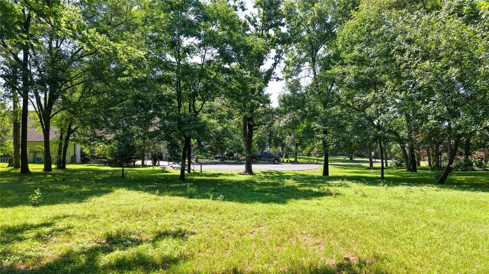 Unit for sale at 102 Enchanted Isles Circle, Mabank, TX 75156