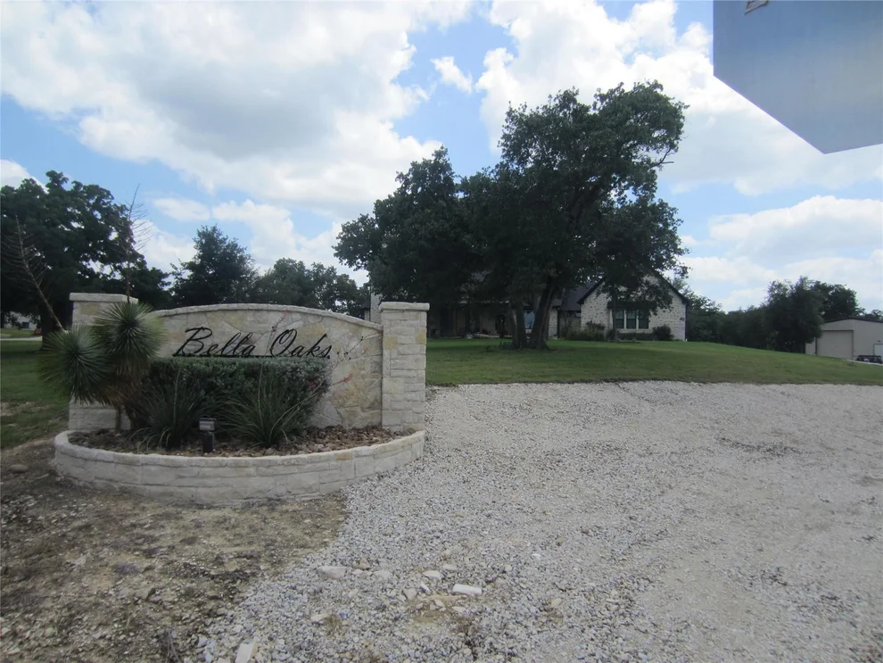 Unit for sale at 625 Dana Court, Tolar, TX 76476