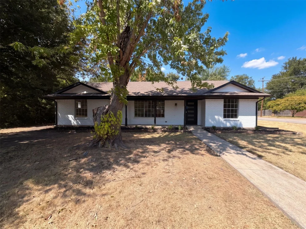 Unit for sale at 1329 Wellington Drive, Denton, TX 76209