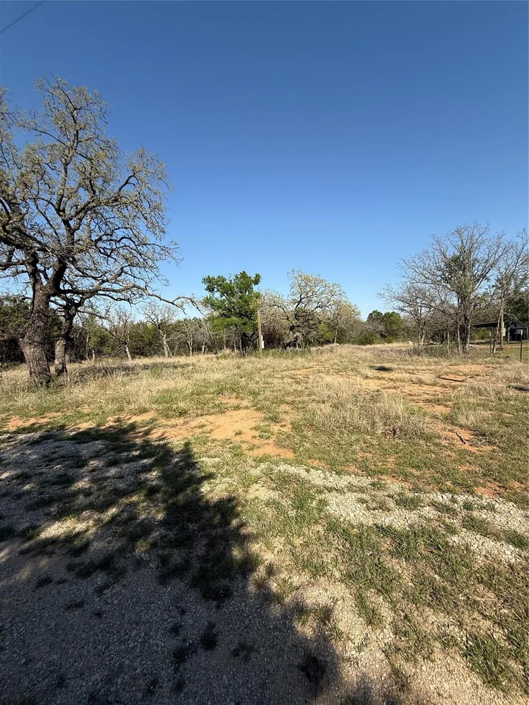 Unit for sale at 267 Oaks Crossing Road, Mineral Wells, TX 76067