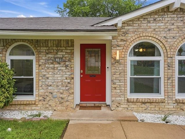 Unit for sale at 6100 Melody Lane, Watauga, TX 76148