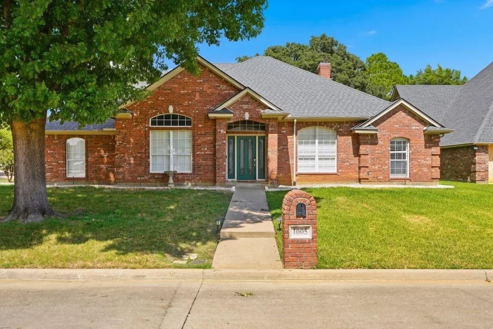 Unit for sale at 1005 Saint Andrews Drive, Mansfield, TX 76063