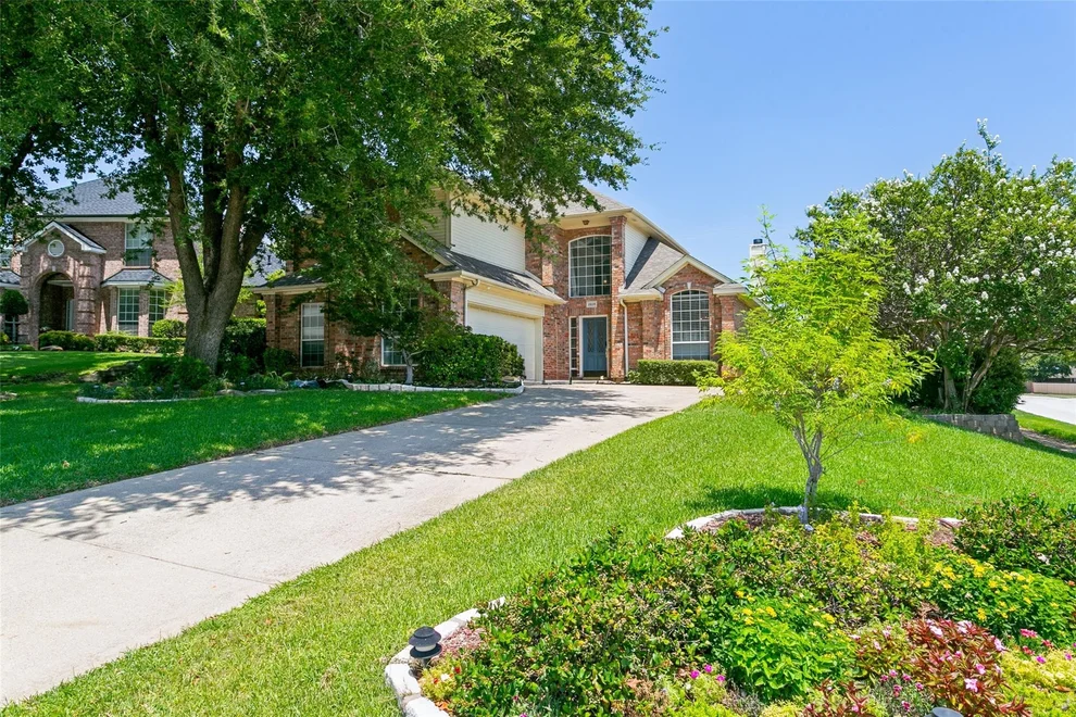 Unit for sale at 2616 Wickersham Court, Grapevine, TX 76051