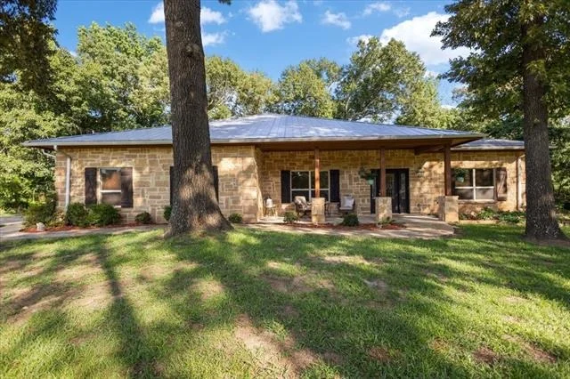 Unit for sale at 18598 FM 1804, Lindale, TX 75771