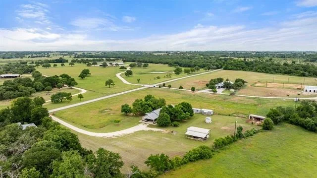 Unit for sale at 7215 County Road 351, Dublin, TX 76446
