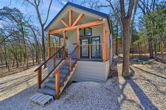 Unit for sale at 38 Rice Lane, Pottsboro, TX 75076
