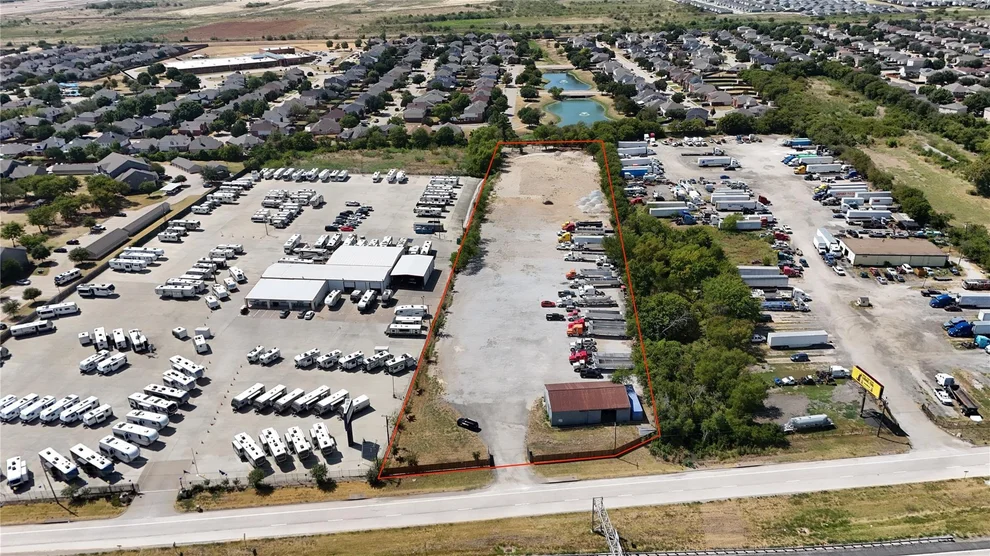 Unit for sale at 10350 South Freeway, Fort Worth, TX 76140