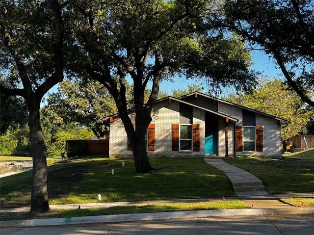 Unit for sale at 2922 Ashglen Drive, Garland, TX 75043