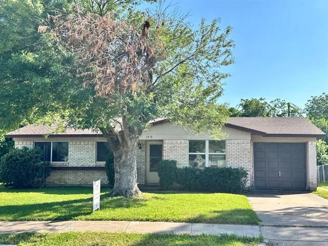 Unit for sale at 2818 Lowell Drive, Irving, TX 75062