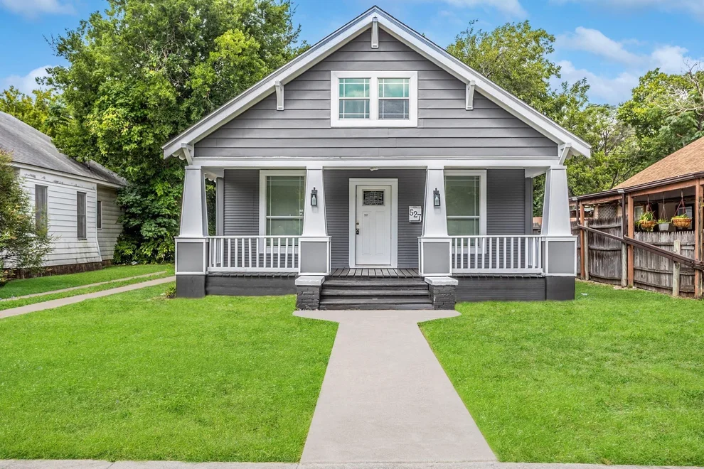 Unit for sale at 527 S Clinton Avenue, Dallas, TX 75208