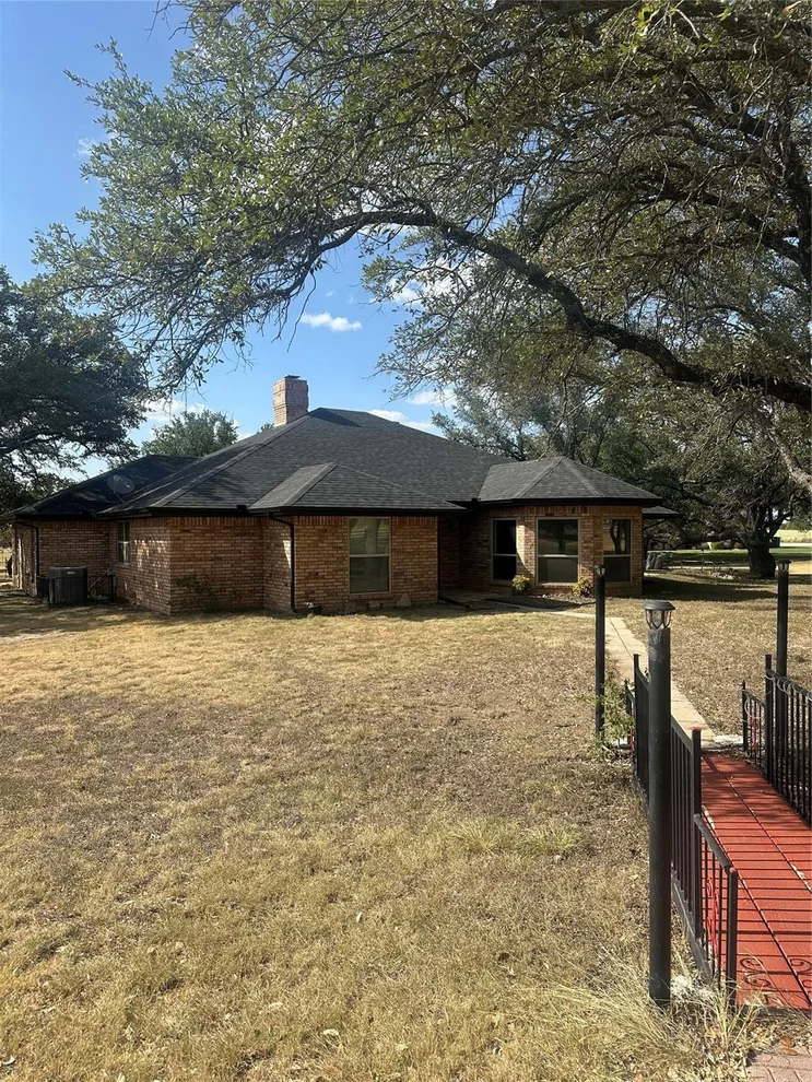 Unit for sale at 5251 FM 2126, Brownwood, TX 76801