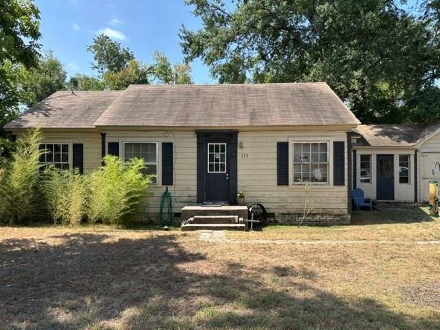 Unit for sale at 175 W Goshen Street, Canton, TX 75103