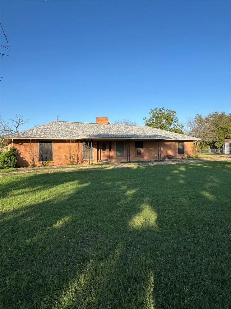 Unit for sale at 112 Hcr 2117, Whitney, TX 76692