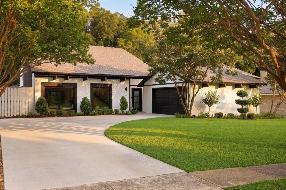 Unit for sale at 310 Canyon Ridge Drive, Richardson, TX 75080