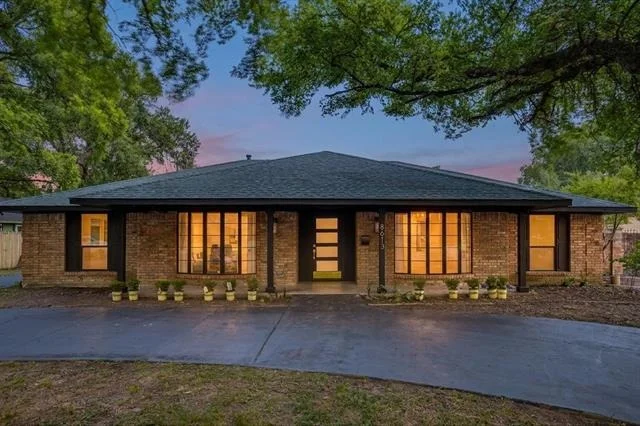 Unit for sale at 8613 Marys Creek Drive, Benbrook, TX 76116