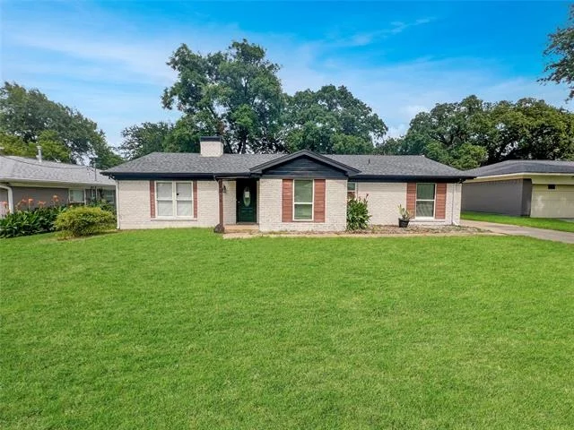 Unit for sale at 1306 Elby Street, Irving, TX 75061